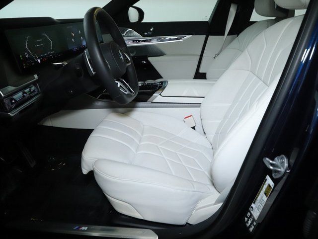 Used 2026 BMW 740i xDrive AWD/4WD image 20