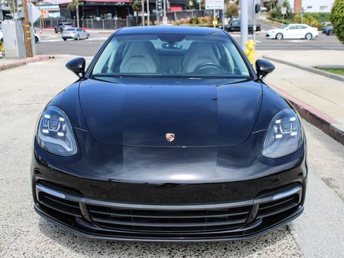 Used 2018 Porsche Panamera 4 AWD/4WD image 10