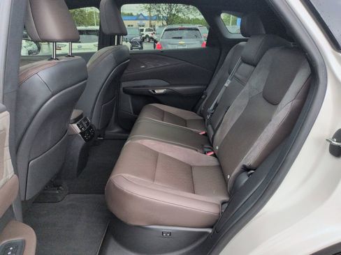 Used 2024 Lexus RX 350 AWD w/ Convenience Package image 25