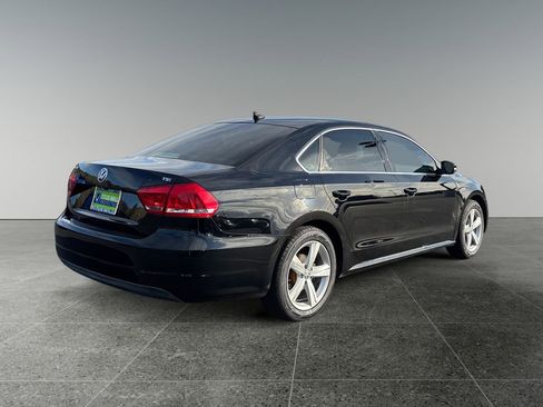 Used 2014 Volkswagen Passat 1.8T Wolfsburg Edition image 7
