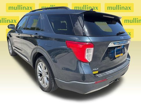 Used 2023 Ford Explorer XLT w/ Equipment Group 202A RWD image 9