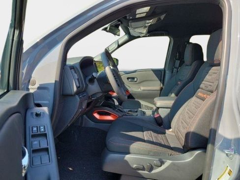New 2025 Nissan Frontier PRO-4X image 9