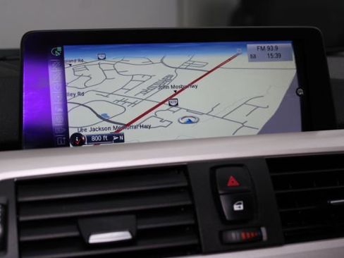 Used 2014 BMW 320i xDrive Sedan image 15