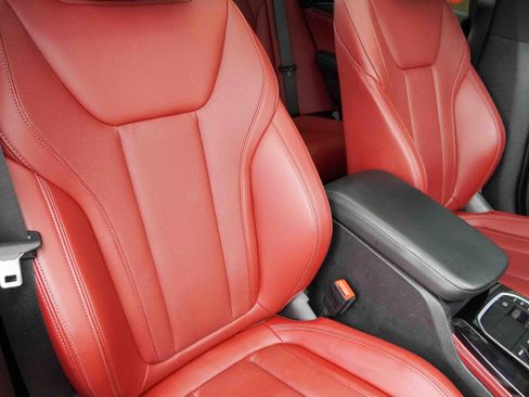 Certified 2023 BMW X4 xDrive30i w/ M Sport Package image 14