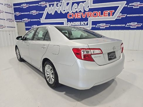 Used 2012 Toyota Camry LE image 6