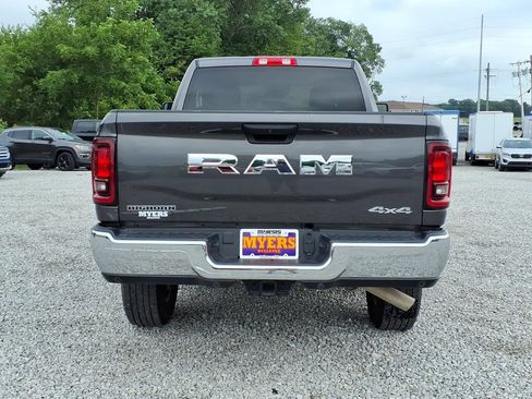 Used 2025 RAM 2500 Big Horn AWD/4WD image 10