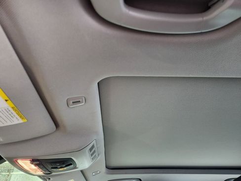 Used 2017 BMW 535i Gran Turismo image 25