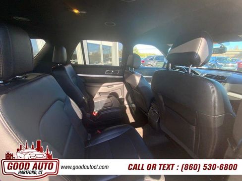 Used 2017 Ford Explorer XLT w/ Equipment Group 202A image 14