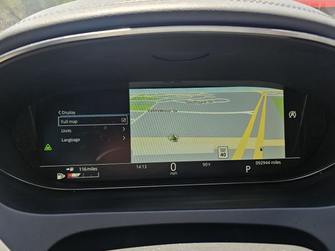 Used 2018 Jaguar E-PACE SE image 44