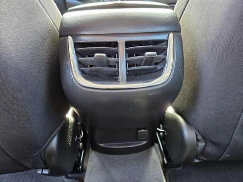 Used 2024 Chevrolet Malibu LT image 11