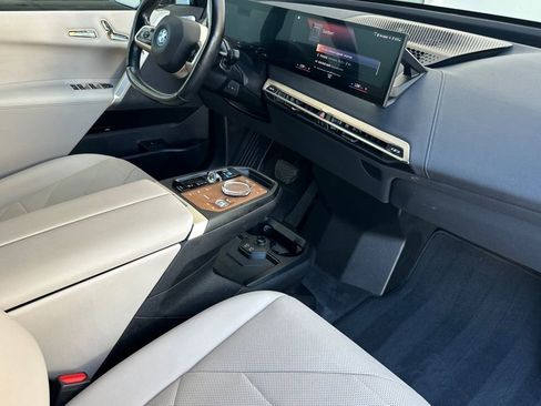 Used 2023 BMW iX M60 w/ Executive Package image 17