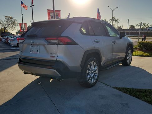 Used 2023 Toyota RAV4 Limited image 11