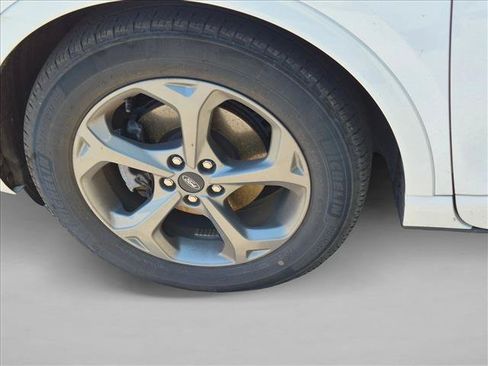 Used 2023 Ford Escape ST-Line w/ Tech Pack #1 FWD image 11