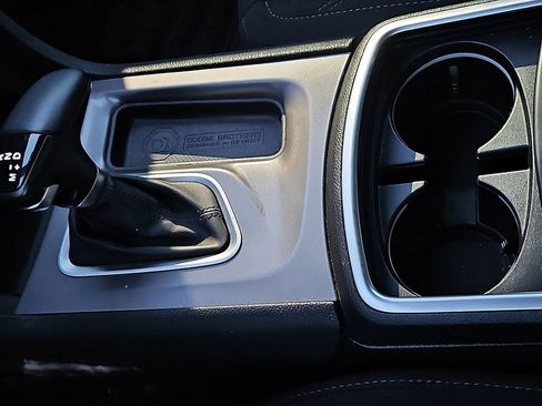 Used 2023 Dodge Charger SXT image 23