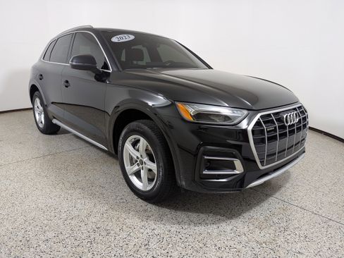Used 2023 Audi Q5 2.0T Premium w/ Convenience Package AWD/4WD image 1