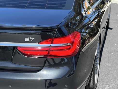 Used 2018 BMW ALPINA B7 xDrive image 63