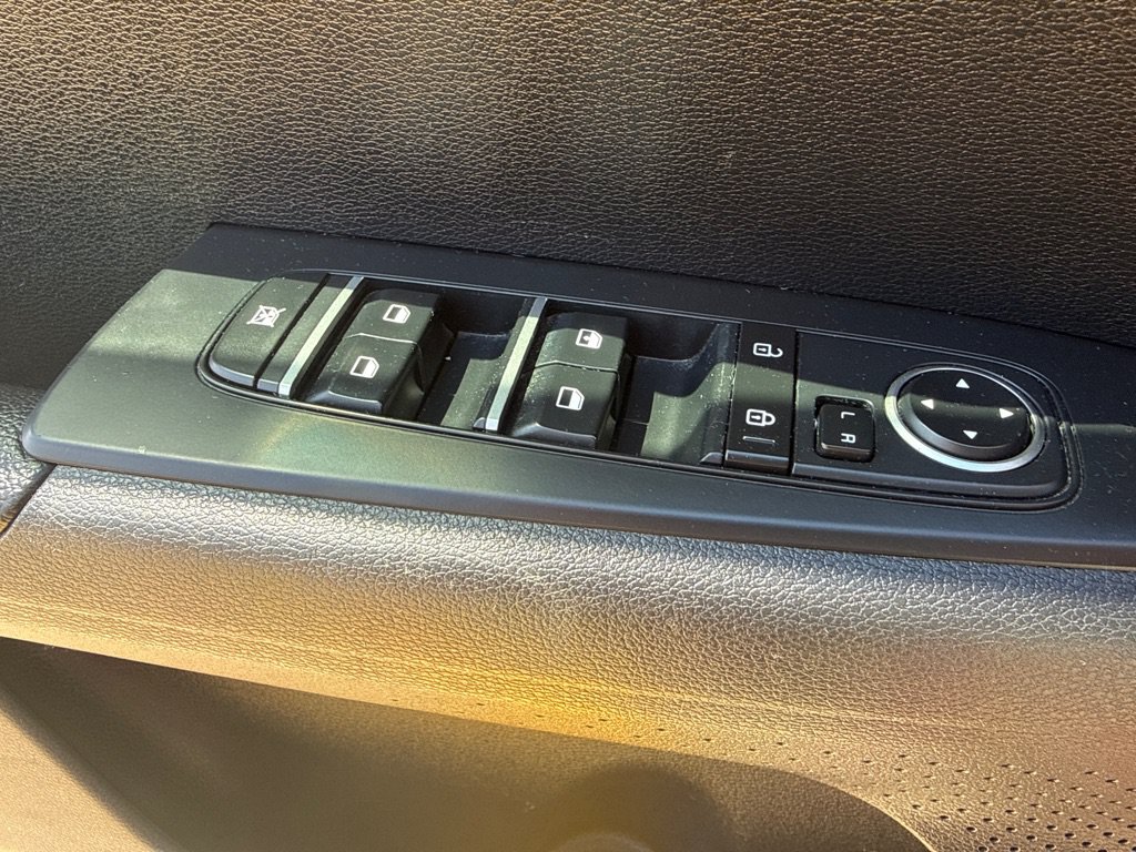 Used 2019 Kia Forte LXS FWD image 9