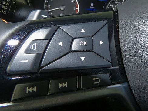 New 2025 Nissan Altima 2.5 SR image 23