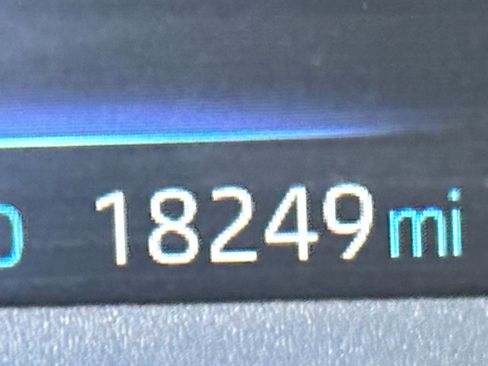 Used 2025 Toyota Corolla LE image 38