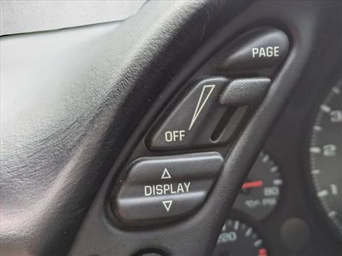 Used 2002 Chevrolet Corvette Convertible w/ Preferred Equipment Group2 image 12