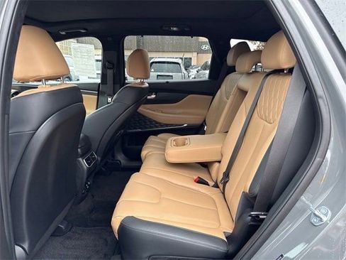 Used 2023 Hyundai Santa Fe Calligraphy image 10