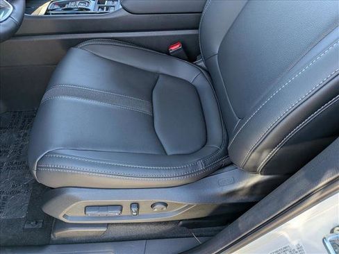 New 2025 Honda Pilot EX-L image 4