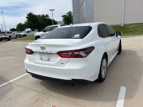 Used 2024 Toyota Camry LE image 3
