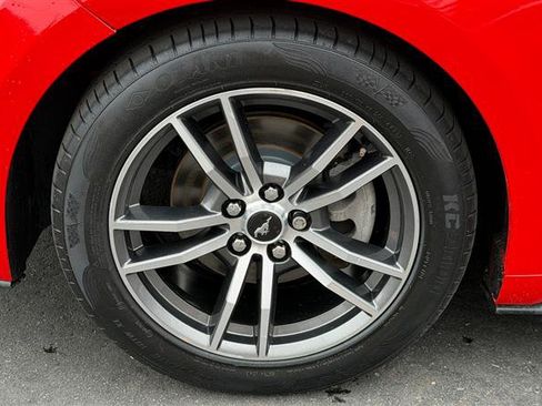 Used 2017 Ford Mustang Premium image 18