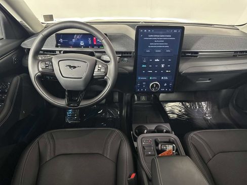 Used 2025 Ford Mustang Mach-E Premium image 26