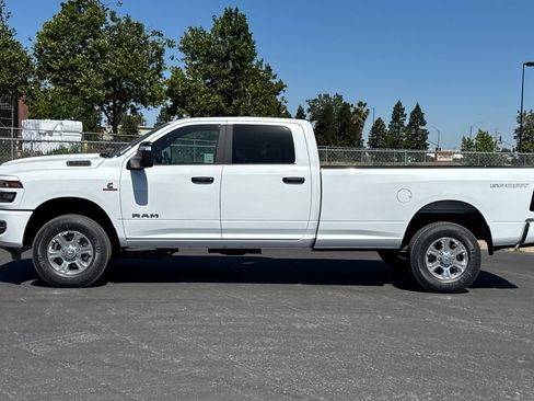 New 2026 RAM 3500 Big Horn AWD/4WD image 6