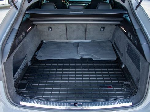 Used 2024 Audi RS 6 performance image 23