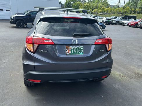 Used 2018 Honda HR-V EX-L image 3