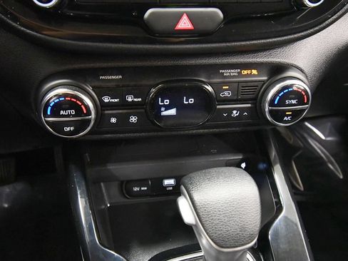 Certified 2025 Kia Soul S FWD image 24