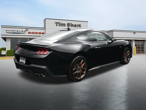 Used 2025 Ford Mustang GT Premium RWD image 5