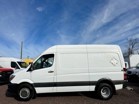 Used 2017 Mercedes-Benz Sprinter 3500 image 2