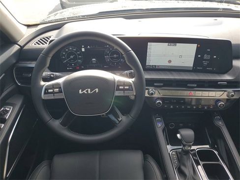 New 2025 Kia Telluride SX w/ SX Captain's Chair Package image 23