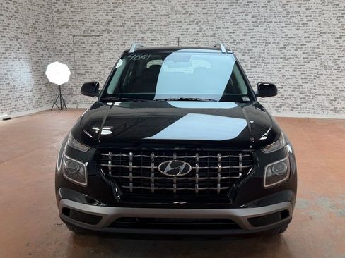 New 2026 Hyundai Venue SEL FWD image 2