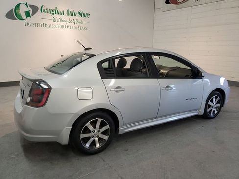Used 2012 Nissan Sentra 2.0 SR w/ Special Edition Pkg FWD image 6