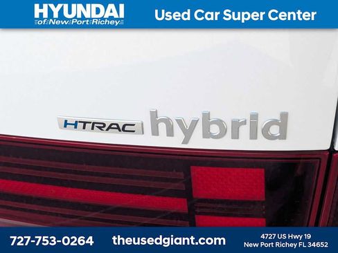 Used 2024 Hyundai Santa Fe Limited AWD/4WD image 14