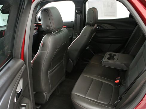 Certified 2025 Chevrolet TrailBlazer RS w/ Convenience Package AWD/4WD image 27