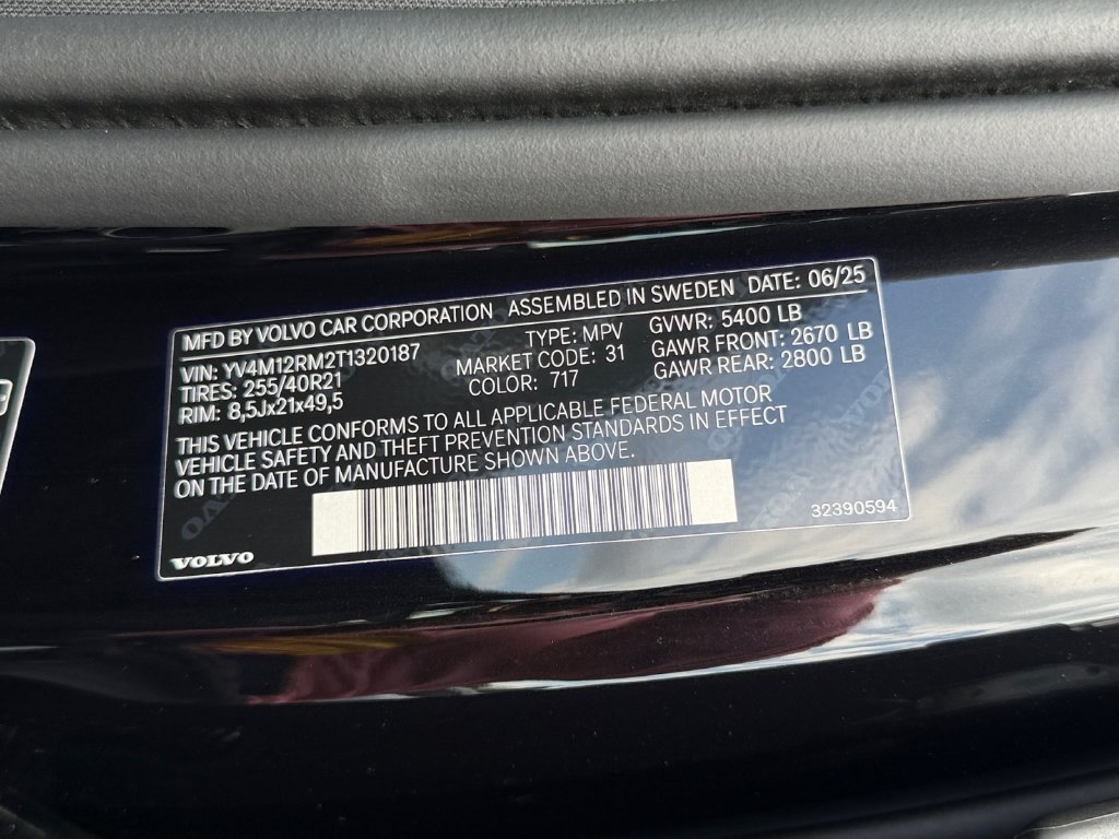 Certified 2026 Volvo XC60 B5 Ultra w/ Protection Package Premier AWD/4WD image 30