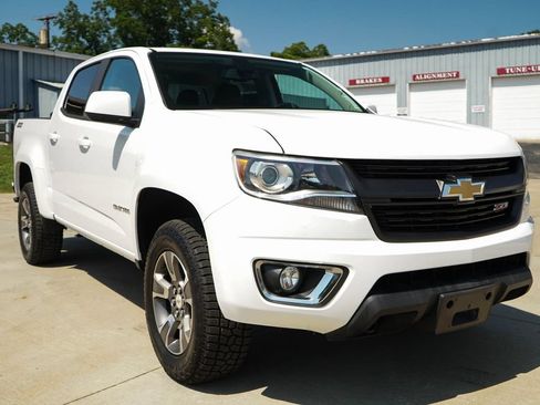 Used 2017 Chevrolet Colorado Z71 AWD/4WD image 35