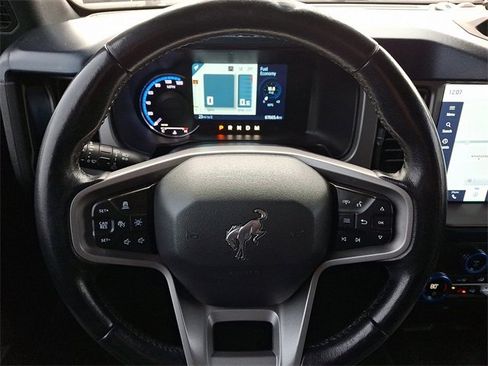 Used 2021 Ford Bronco Outer Banks w/ Sasquatch Package image 19