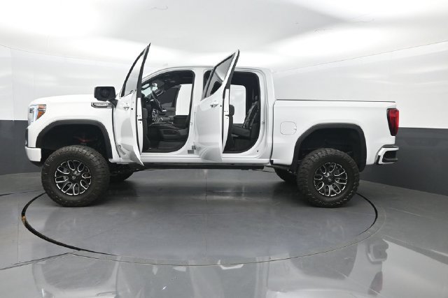 Used 2021 GMC Sierra 1500 AT4 w/ Technology Package AWD/4WD image 32