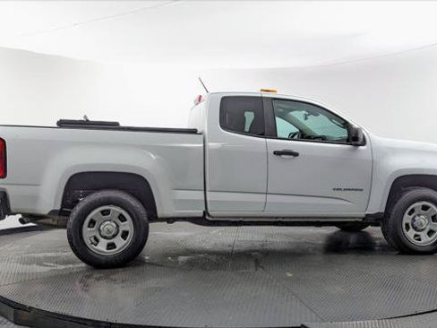 Used 2021 Chevrolet Colorado W/T RWD image 9