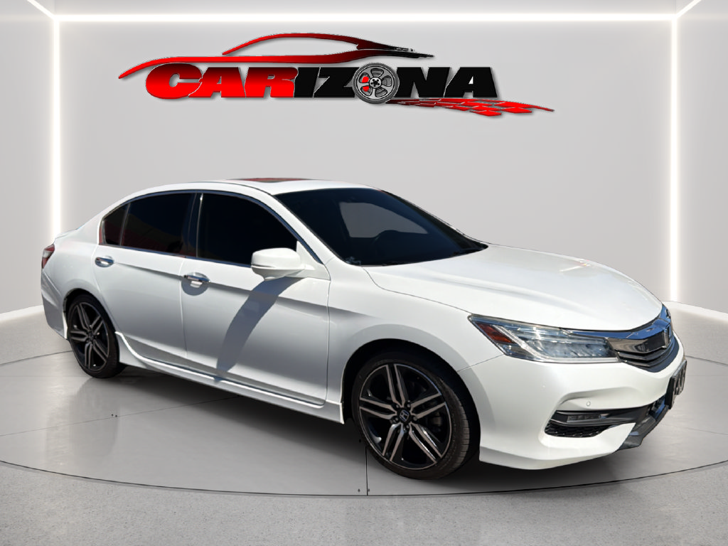 Used 2017 Honda Accord Touring image 2