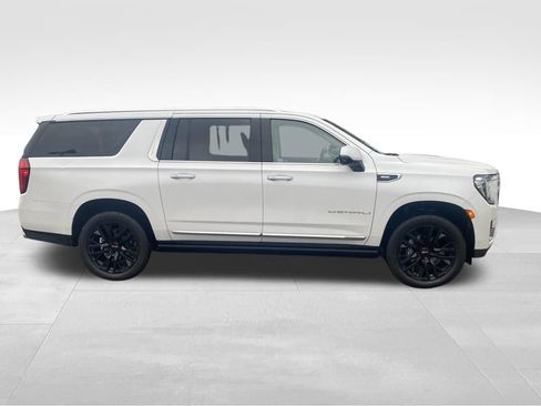 Used 2021 GMC Yukon XL Denali w/ Denali Ultimate Package AWD/4WD image 14