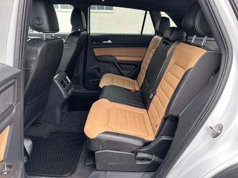 Used 2022 Volkswagen Atlas Cross Sport SEL Premium R-Line AWD/4WD image 15