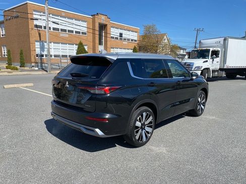 New 2025 Mitsubishi Outlander AWD image 5