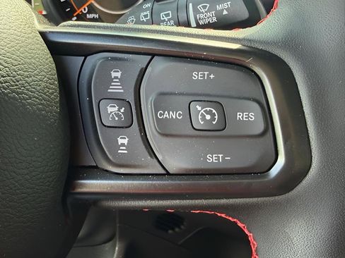 Used 2024 Jeep Wrangler Rubicon AWD/4WD image 16